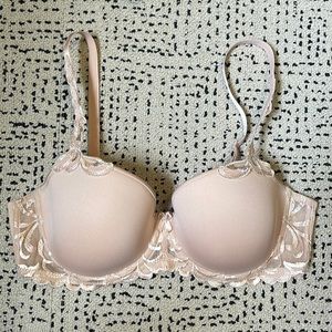 Triumph Modern Finesse Bra 34C- Nude